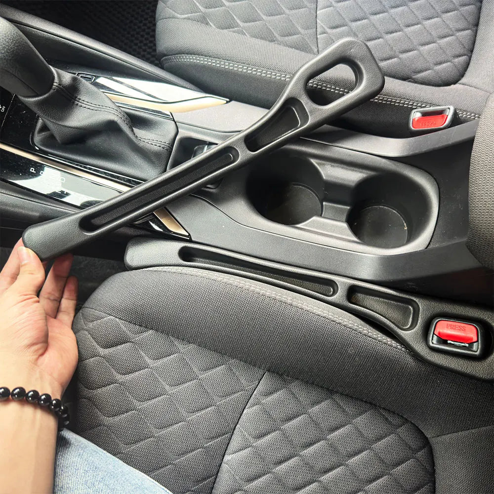 Drivenaro GapGuard™ – 2-Piece Car Seat Gap Filler